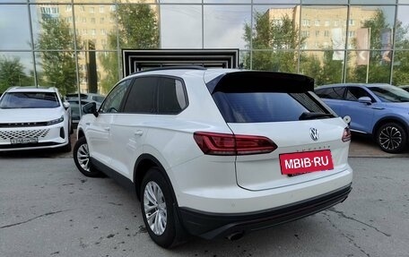 Volkswagen Touareg III, 2019 год, 4 779 000 рублей, 6 фотография