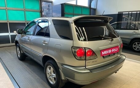 Toyota Harrier, 2002 год, 1 100 000 рублей, 4 фотография