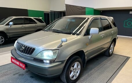 Toyota Harrier, 2002 год, 1 100 000 рублей, 3 фотография