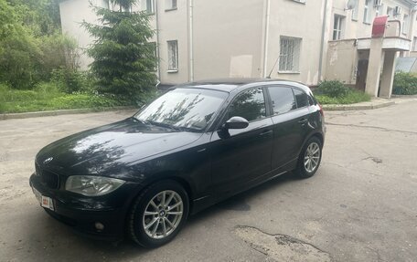 BMW 1 серия, 2006 год, 540 000 рублей, 2 фотография