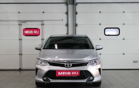 Toyota Camry, 2015 год, 1 770 000 рублей, 2 фотография