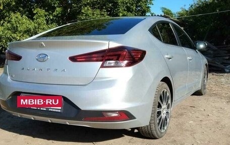 Hyundai Elantra VI рестайлинг, 2019 год, 1 650 000 рублей, 4 фотография