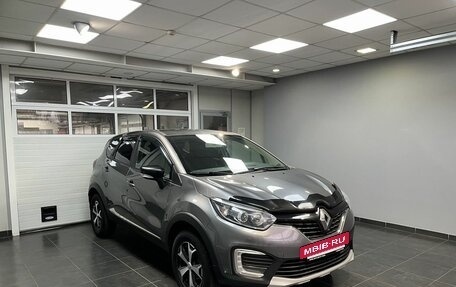 Renault Kaptur I рестайлинг, 2019 год, 1 749 000 рублей, 2 фотография