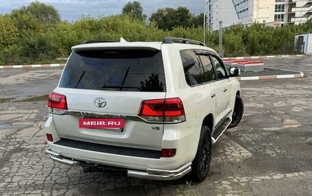 Toyota Land Cruiser 200, 2016 год, 6 650 000 рублей, 6 фотография