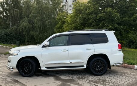 Toyota Land Cruiser 200, 2016 год, 6 650 000 рублей, 9 фотография