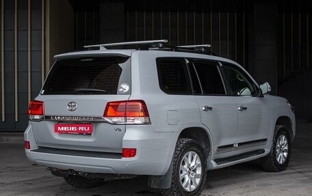 Toyota Land Cruiser 200, 2021 год, 9 000 000 рублей, 10 фотография