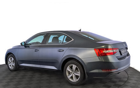 Skoda Superb III рестайлинг, 2019 год, 2 920 000 рублей, 7 фотография