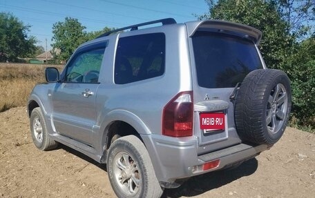 Mitsubishi Pajero III рестайлинг, 2004 год, 950 000 рублей, 3 фотография