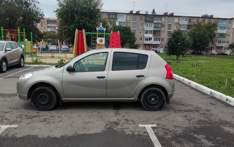 Renault Sandero I, 2014 год, 670 000 рублей, 2 фотография