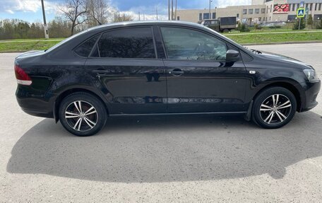 Volkswagen Polo VI (EU Market), 2011 год, 670 000 рублей, 2 фотография