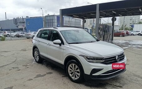 Volkswagen Tiguan II, 2021 год, 2 900 000 рублей, 3 фотография