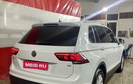 Volkswagen Tiguan II, 2018 год, 2 070 000 рублей, 4 фотография