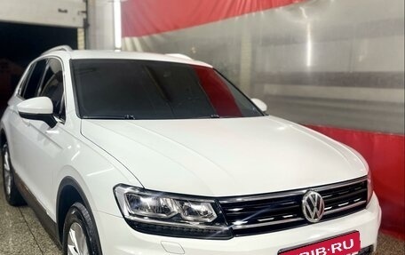 Volkswagen Tiguan II, 2018 год, 2 070 000 рублей, 3 фотография