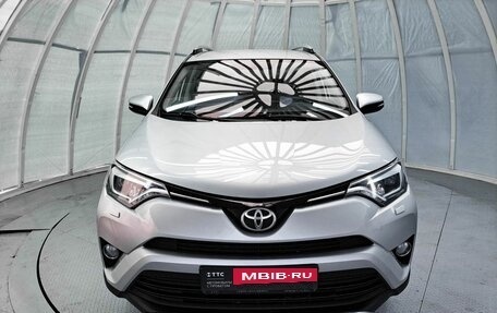 Toyota RAV4, 2018 год, 2 399 000 рублей, 2 фотография