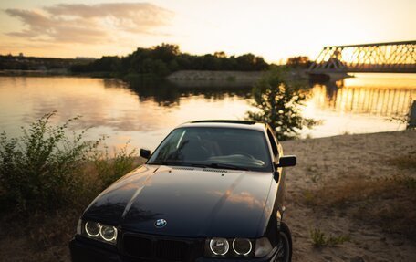 BMW 3 серия, 1994 год, 990 000 рублей, 2 фотография