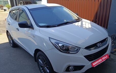 Hyundai ix35 I рестайлинг, 2014 год, 1 899 999 рублей, 2 фотография