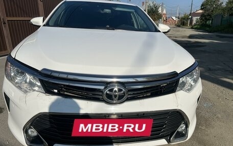 Toyota Camry, 2017 год, 2 270 000 рублей, 2 фотография