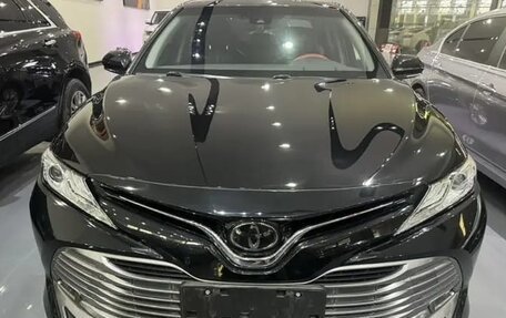 Toyota Camry, 2020 год, 2 350 000 рублей, 2 фотография