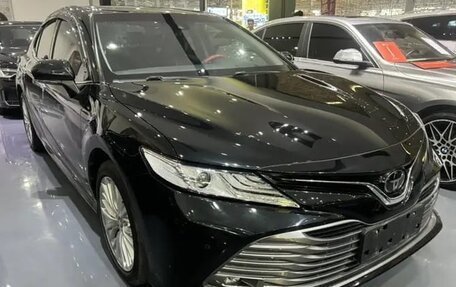 Toyota Camry, 2020 год, 2 350 000 рублей, 3 фотография