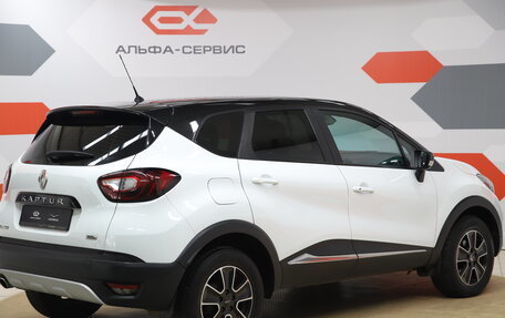 Renault Kaptur I рестайлинг, 2017 год, 1 530 000 рублей, 4 фотография