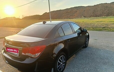 Chevrolet Cruze II, 2011 год, 950 000 рублей, 4 фотография