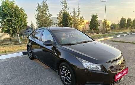 Chevrolet Cruze II, 2011 год, 950 000 рублей, 2 фотография