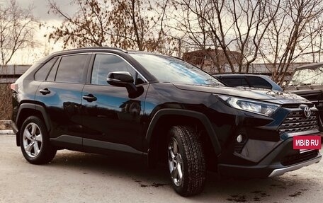 Toyota RAV4, 2020 год, 3 520 000 рублей, 2 фотография