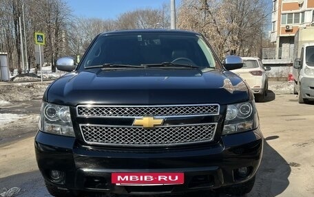 Chevrolet Tahoe III, 2012 год, 2 590 000 рублей, 3 фотография