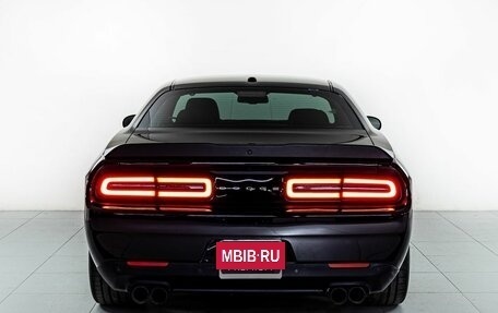 Dodge Challenger III рестайлинг 2, 2019 год, 5 150 000 рублей, 5 фотография