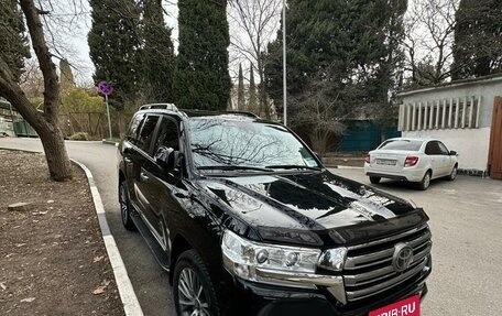 Toyota Land Cruiser 200, 2018 год, 6 500 000 рублей, 2 фотография