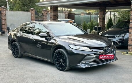 Toyota Camry, 2020 год, 3 235 000 рублей, 3 фотография