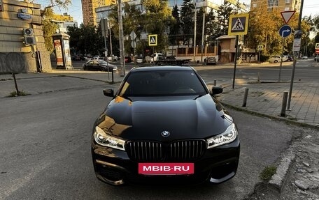 BMW 7 серия, 2018 год, 4 500 000 рублей, 2 фотография