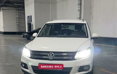 Volkswagen Tiguan I, 2011 год, 1 333 000 рублей, 3 фотография