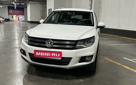 Volkswagen Tiguan I, 2011 год, 1 333 000 рублей, 2 фотография