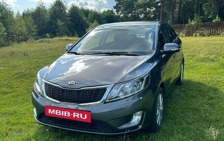 KIA Rio III рестайлинг, 2014 год, 1 050 000 рублей, 2 фотография