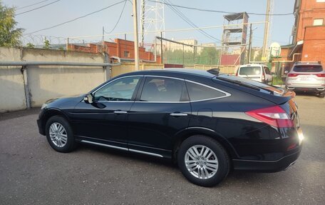 Honda Crosstour I рестайлинг, 2014 год, 2 100 000 рублей, 2 фотография