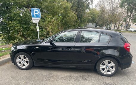 BMW 1 серия, 2010 год, 1 150 000 рублей, 3 фотография