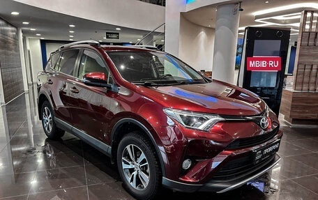 Toyota RAV4, 2016 год, 2 400 000 рублей, 3 фотография