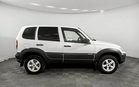 Chevrolet Niva I рестайлинг, 2017 год, 835 000 рублей, 3 фотография