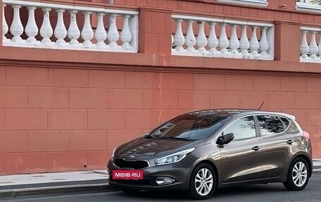 KIA cee'd III, 2014 год, 1 230 000 рублей, 2 фотография