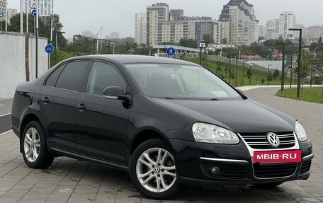 Volkswagen Jetta VI, 2010 год, 1 150 000 рублей, 2 фотография