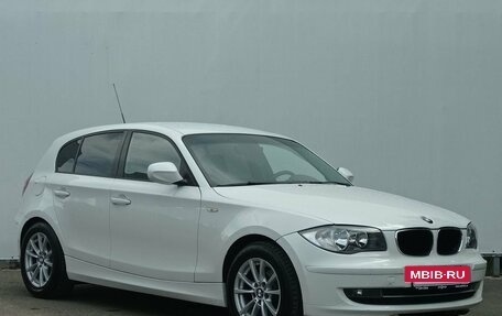 BMW 1 серия, 2011 год, 890 000 рублей, 2 фотография