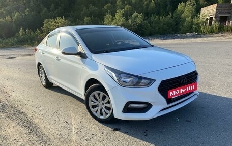 Hyundai Solaris II рестайлинг, 2017 год, 980 000 рублей, 3 фотография