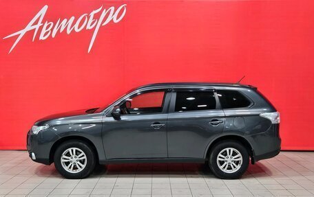 Mitsubishi Outlander III рестайлинг 3, 2013 год, 1 589 000 рублей, 2 фотография