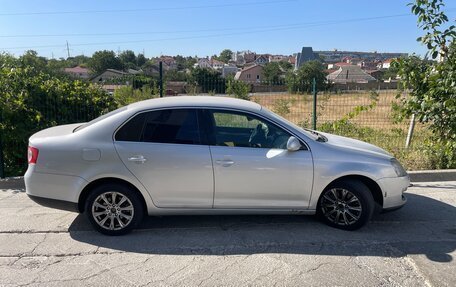 Volkswagen Jetta VI, 2007 год, 530 000 рублей, 2 фотография