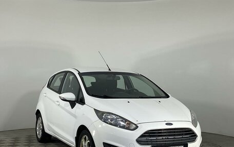 Ford Fiesta, 2015 год, 849 000 рублей, 3 фотография