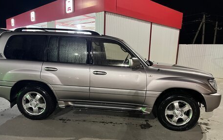 Toyota Land Cruiser 100 рестайлинг 2, 2001 год, 1 600 000 рублей, 2 фотография