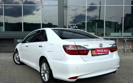 Toyota Camry, 2015 год, 1 830 000 рублей, 3 фотография