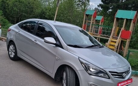 Hyundai Solaris II рестайлинг, 2016 год, 1 250 000 рублей, 3 фотография