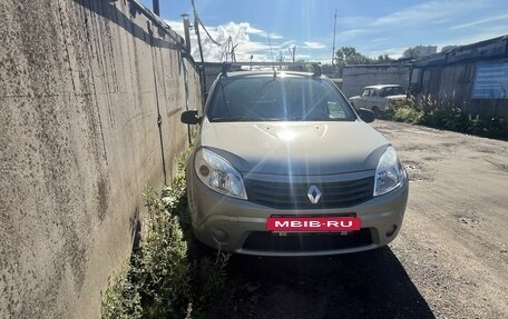 Renault Sandero I, 2010 год, 725 000 рублей, 2 фотография